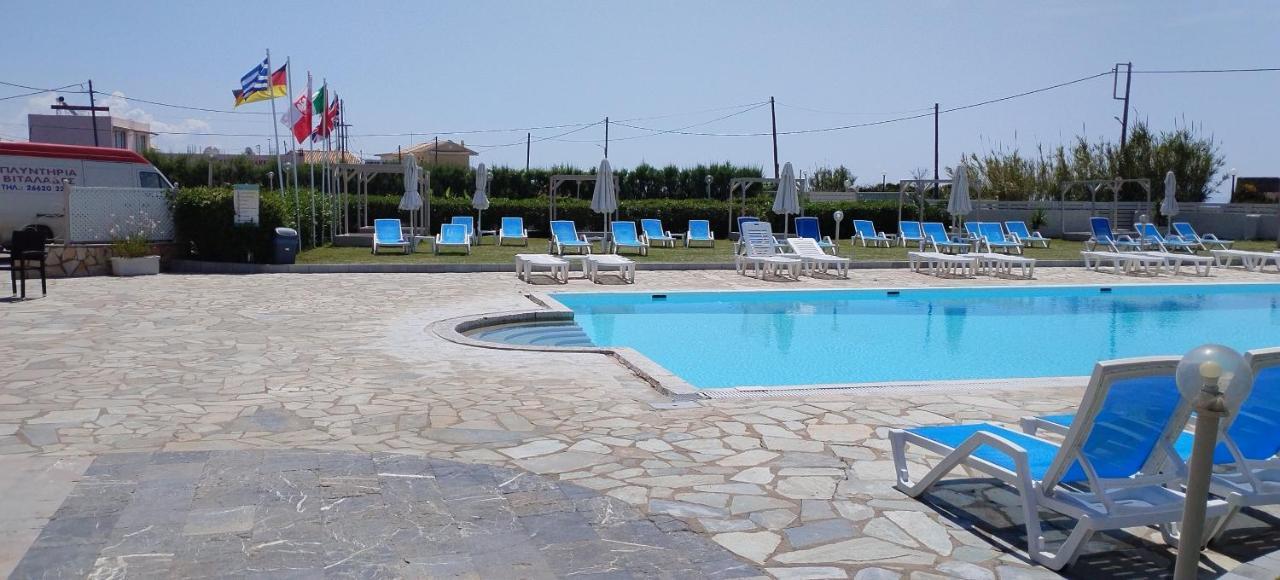 Eleni Apartments Sant George Beach Ájos Jeórjos Eksteriør bilde