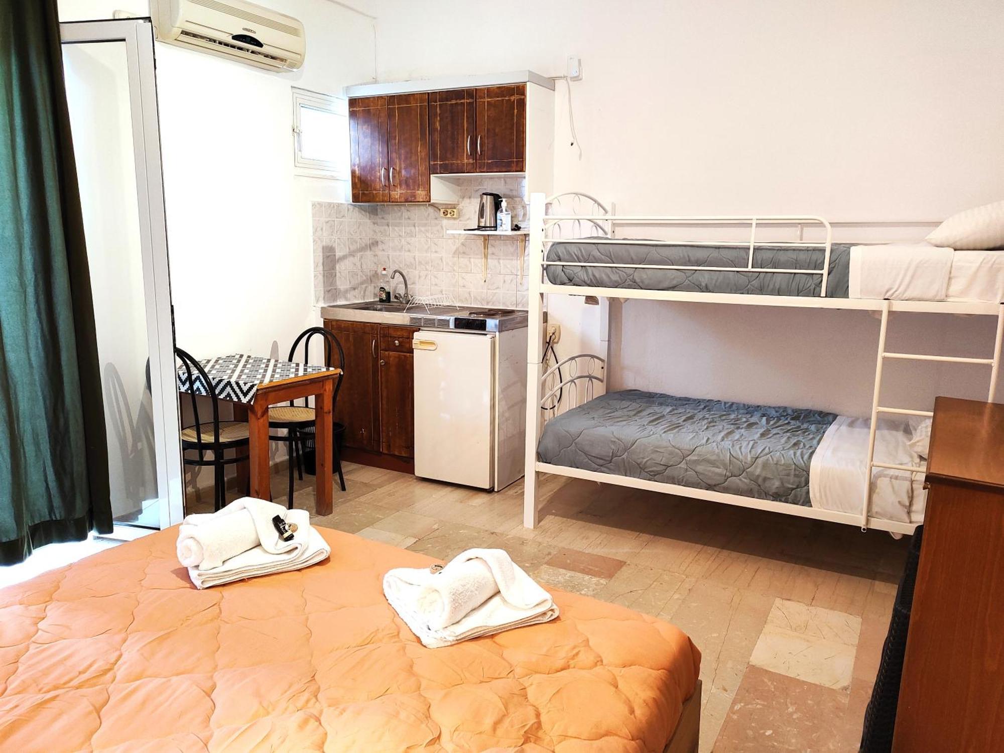 Eleni Apartments Sant George Beach Ájos Jeórjos Eksteriør bilde