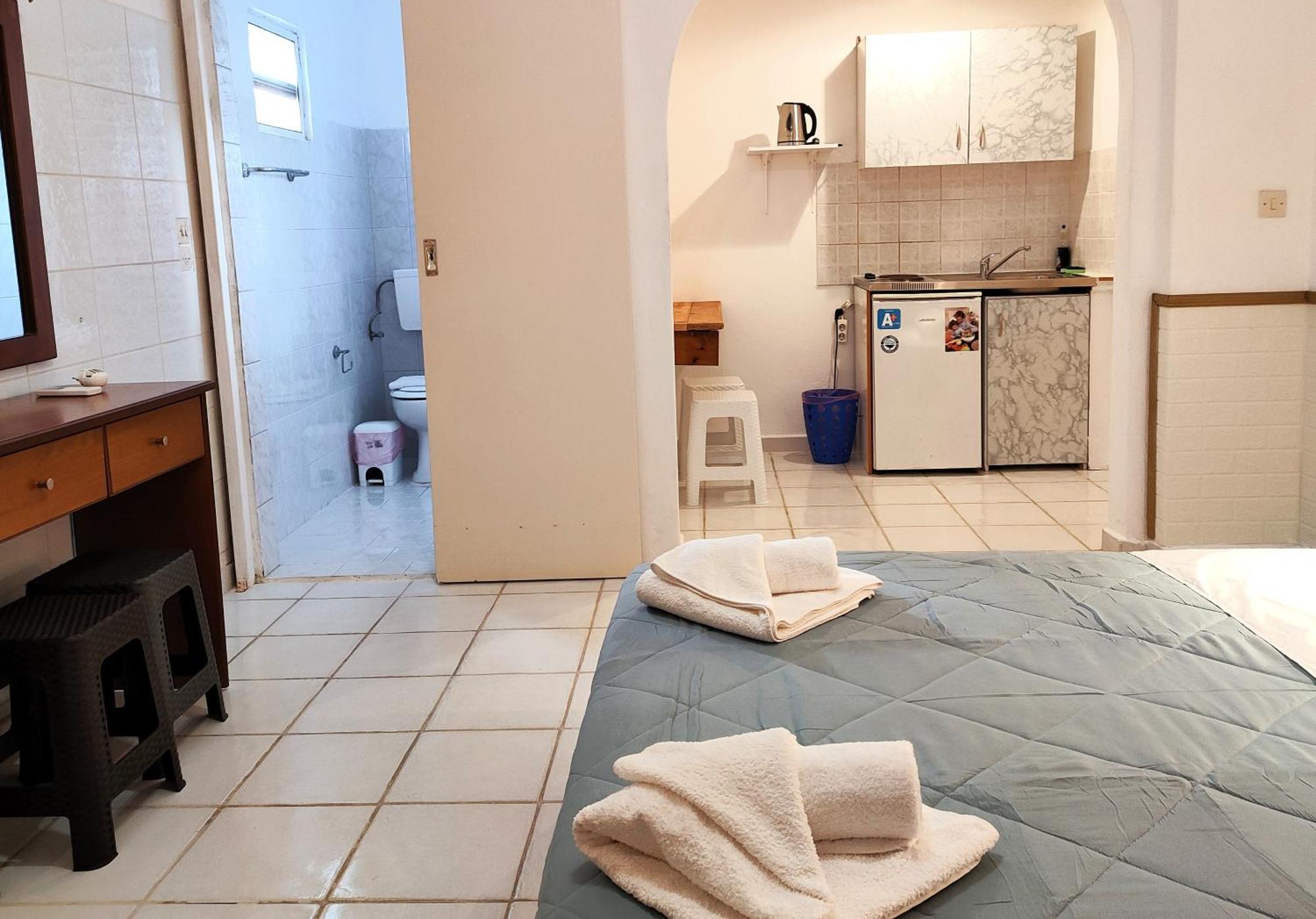 Eleni Apartments Sant George Beach Ájos Jeórjos Eksteriør bilde